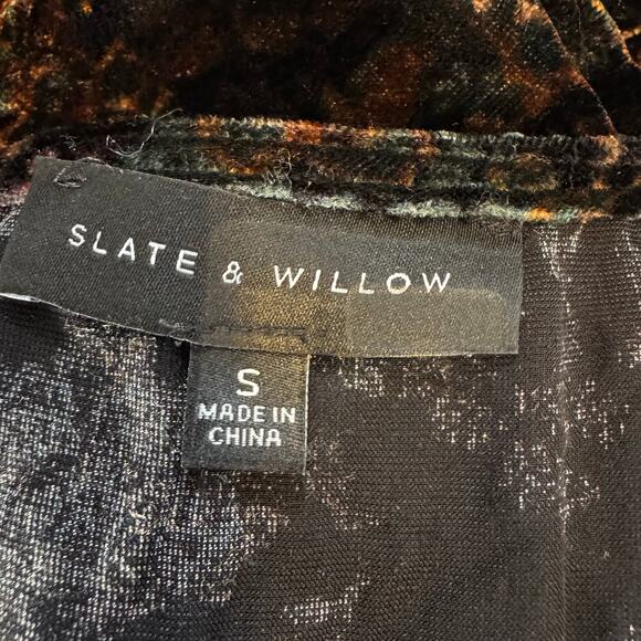 Slate & Willow Brown Floral Velvet Tie Dress Long Sleeve V-Neck Size S - Picture 11 of 11